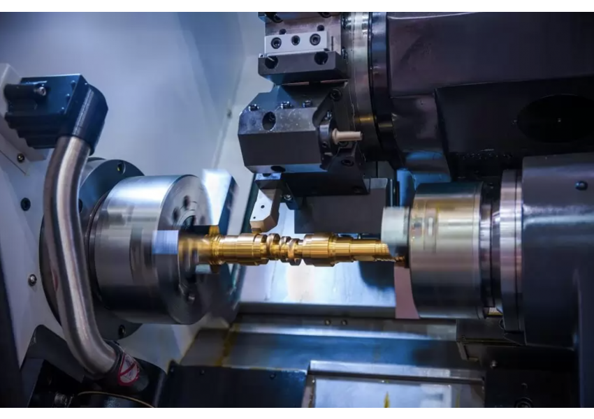  BTT Makina olarak, CNC Torna - Freze Hizmetleri konusundaki uzmanlığımızla endüstri ihtiyaçlarına yönelik kaliteli ve hassas çözümler sunuyoruz. 